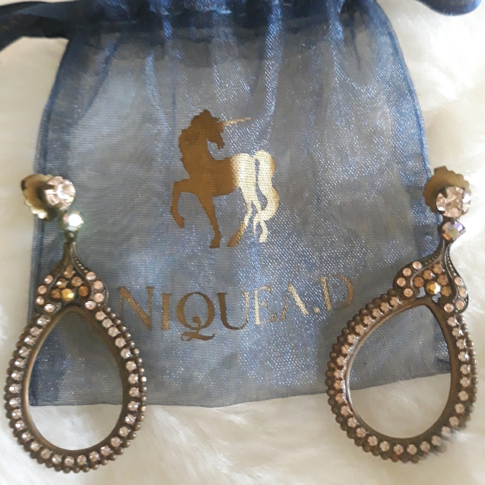 Earings